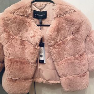 BCBGMAXAZRIA Faux Fur Rose Petal Cropped  Jacket  Size XXS